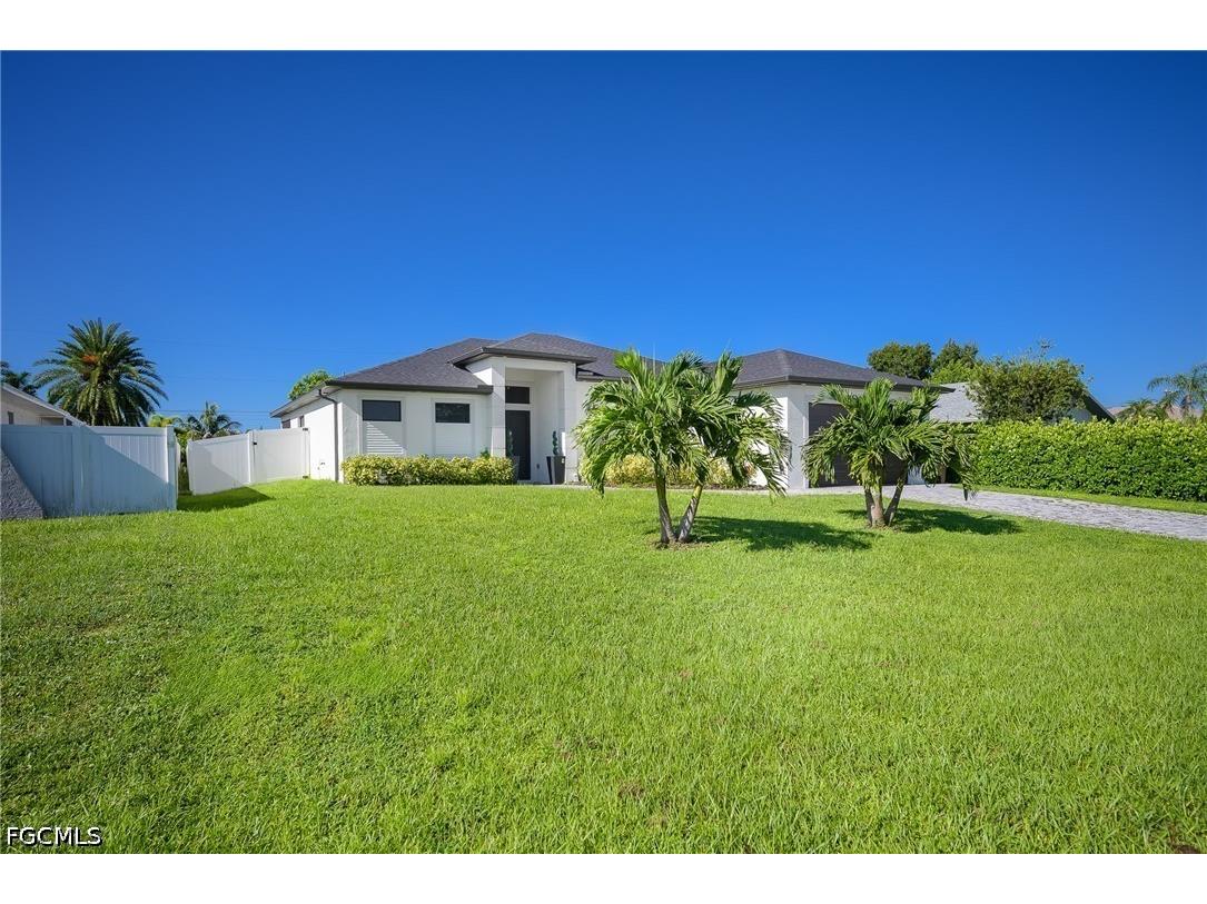 920 SE 15th Terrace Cape Coral FL 33990 2026031207 image7