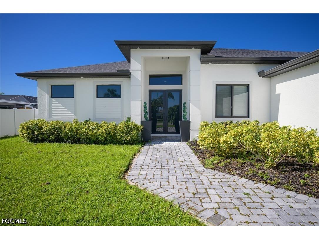 920 SE 15th Terrace Cape Coral FL 33990 2026031207 image8