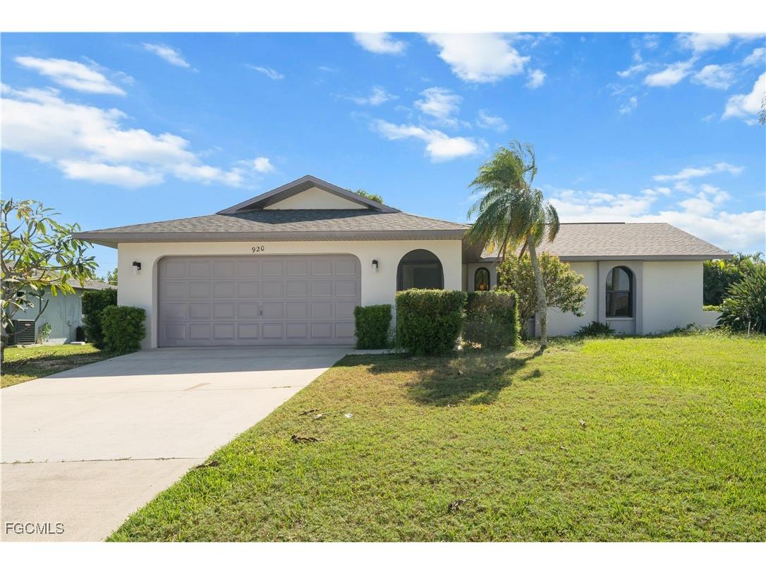 920 SE 18th Terrace Cape Coral FL 33990 2025014177 image1