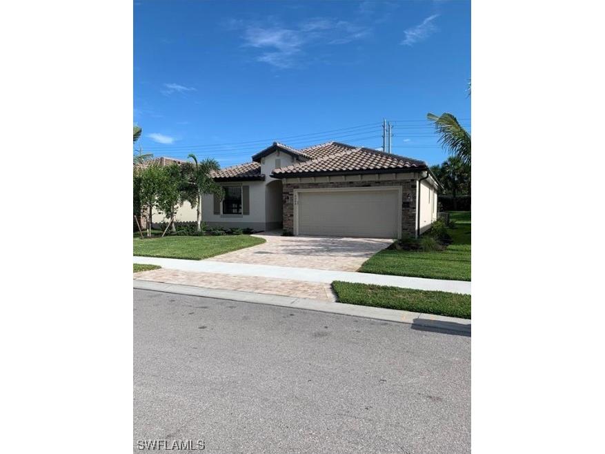 9200 Woodhurst Drive Naples FL 34120 223016599 image1