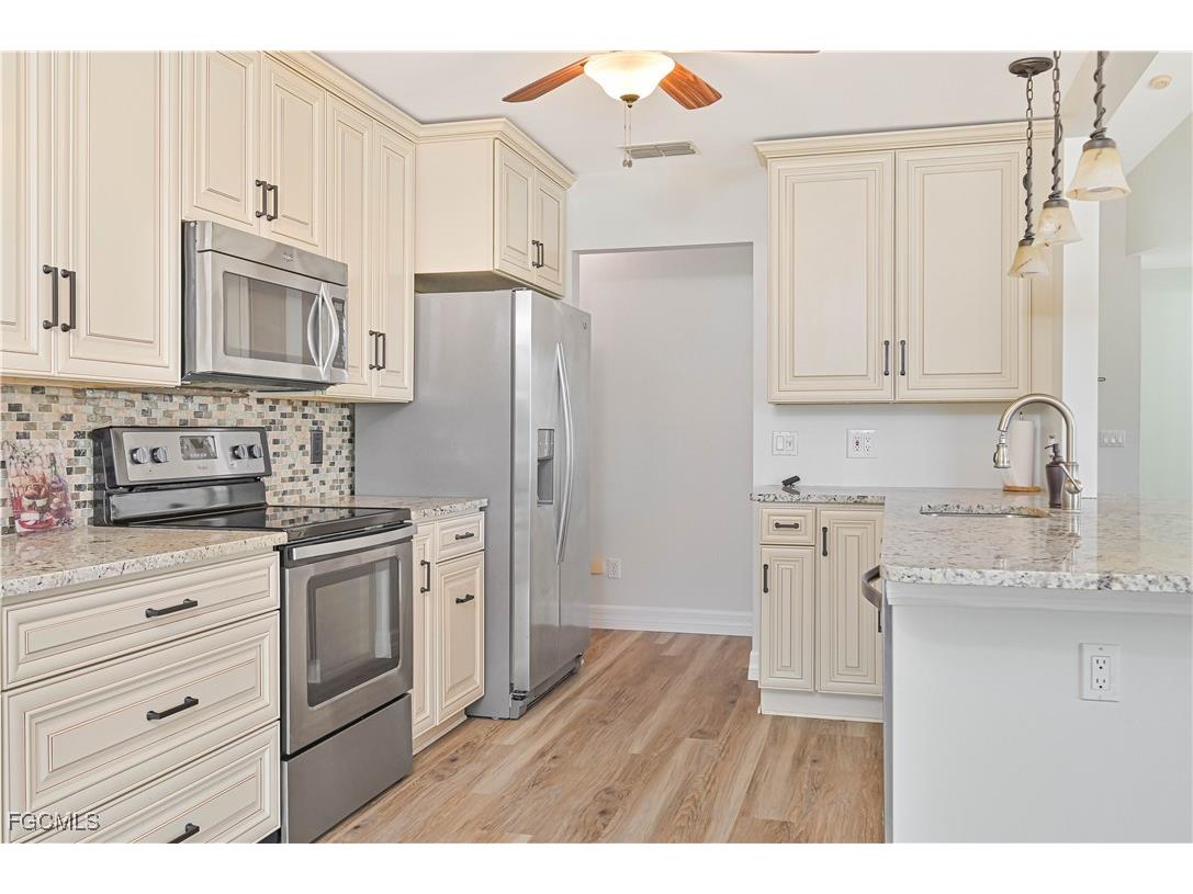 9201 Marigold Court Fort Myers FL 33919 2025012492 image10