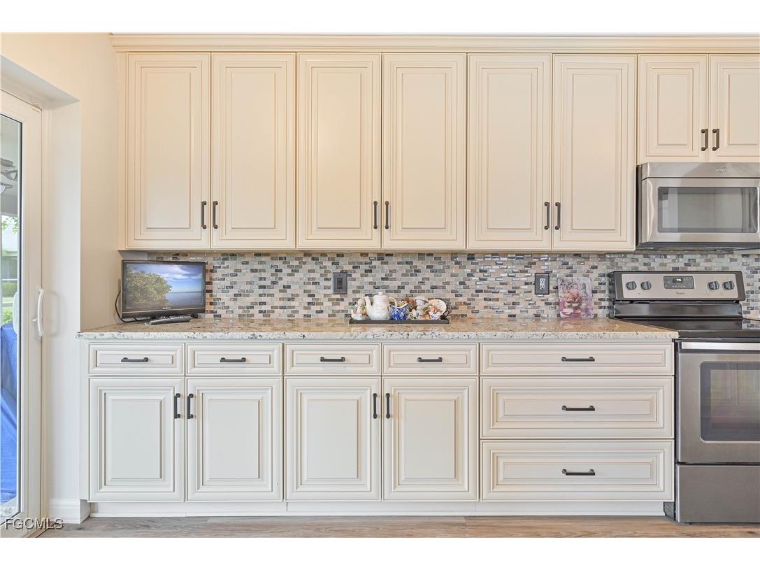 9201 Marigold Court Fort Myers FL 33919 2025012492 image11