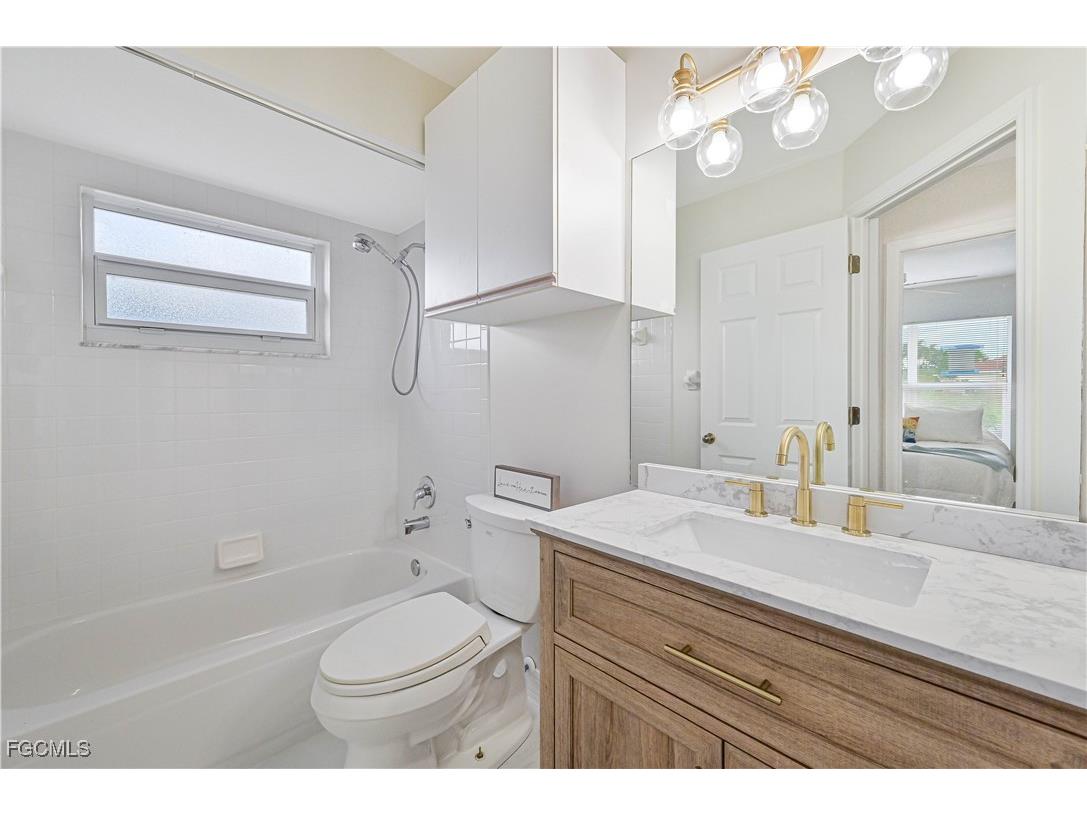 9201 Marigold Court Fort Myers FL 33919 2026005681 image17