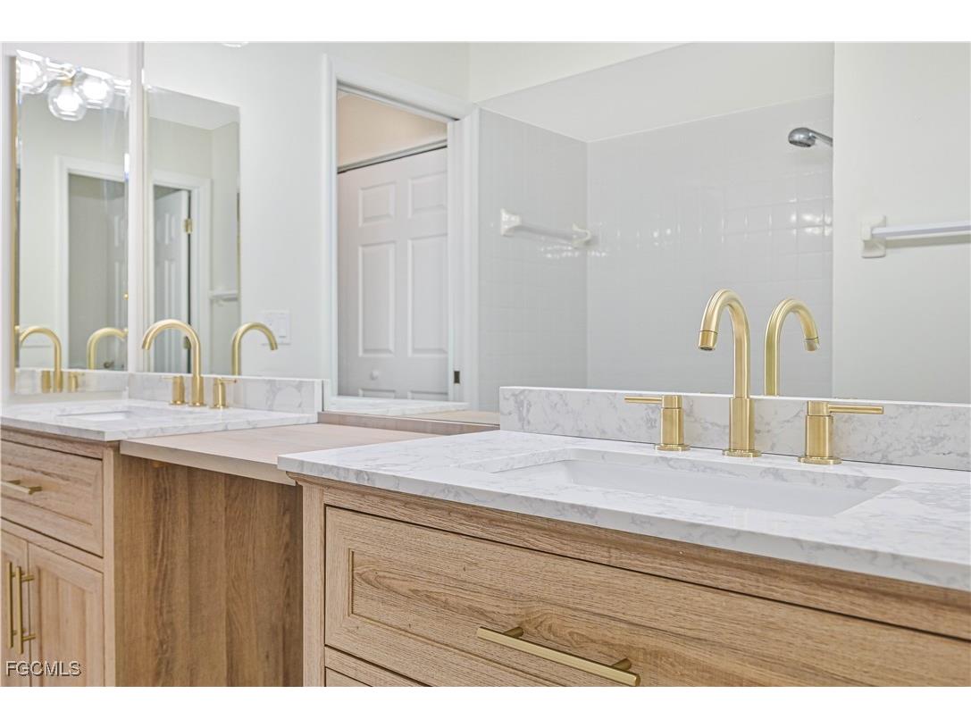 9201 Marigold Court Fort Myers FL 33919 2026005681 image23