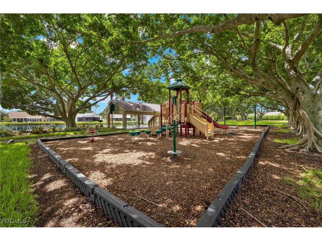 9201 Marigold Court Fort Myers FL 33919 2026005681 image36