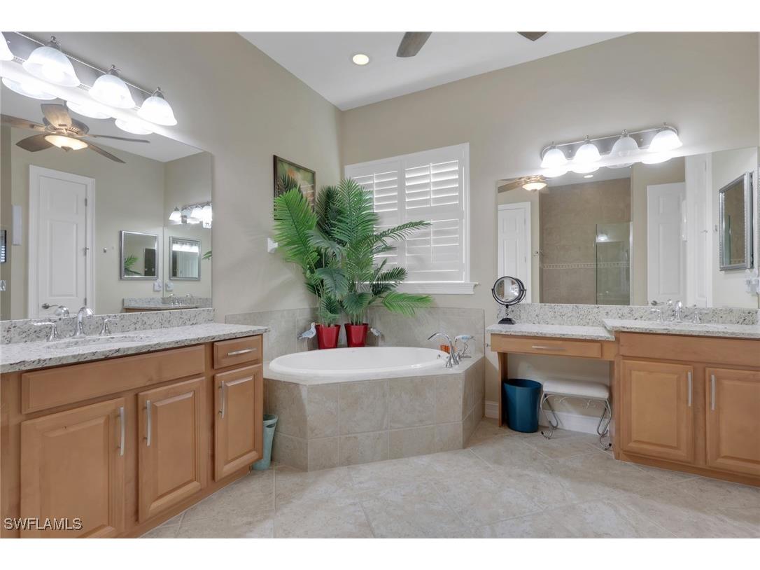 9205 Campanile Circle Naples FL 34114 225082277 image20