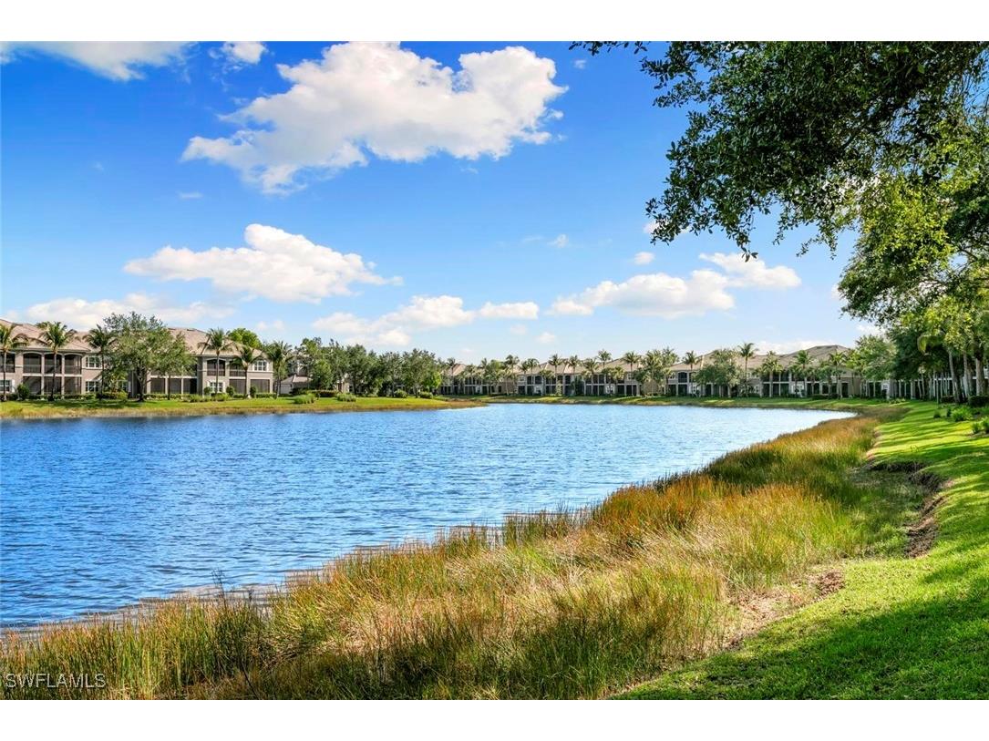 9205 Museo Circle #203 Naples FL 34114 224089863 image1