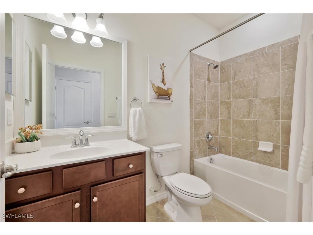 9207 Shadow Oak Lane Naples FL 34120 225056665 image16