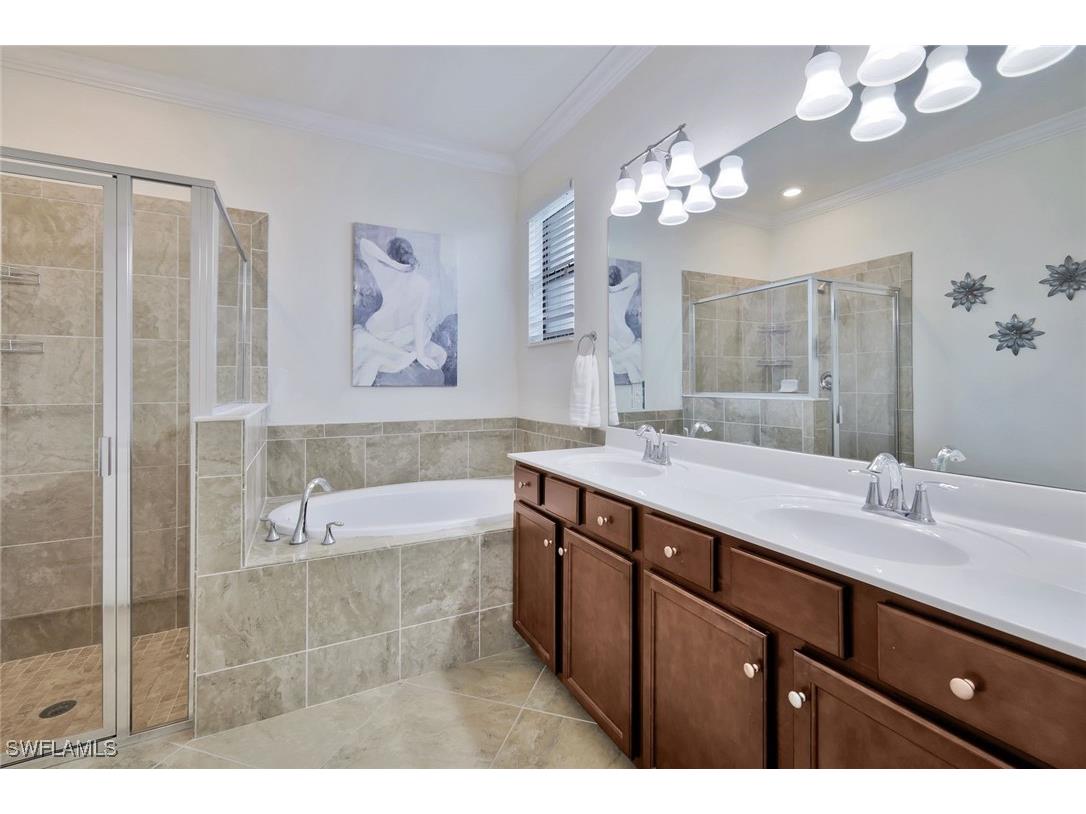 9207 Shadow Oak Lane Naples FL 34120 225073667 image12