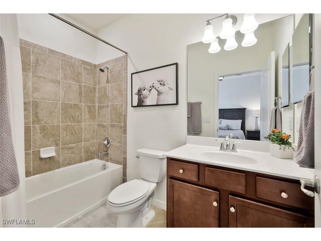 9207 Shadow Oak Lane Naples FL 34120 225073667 image14