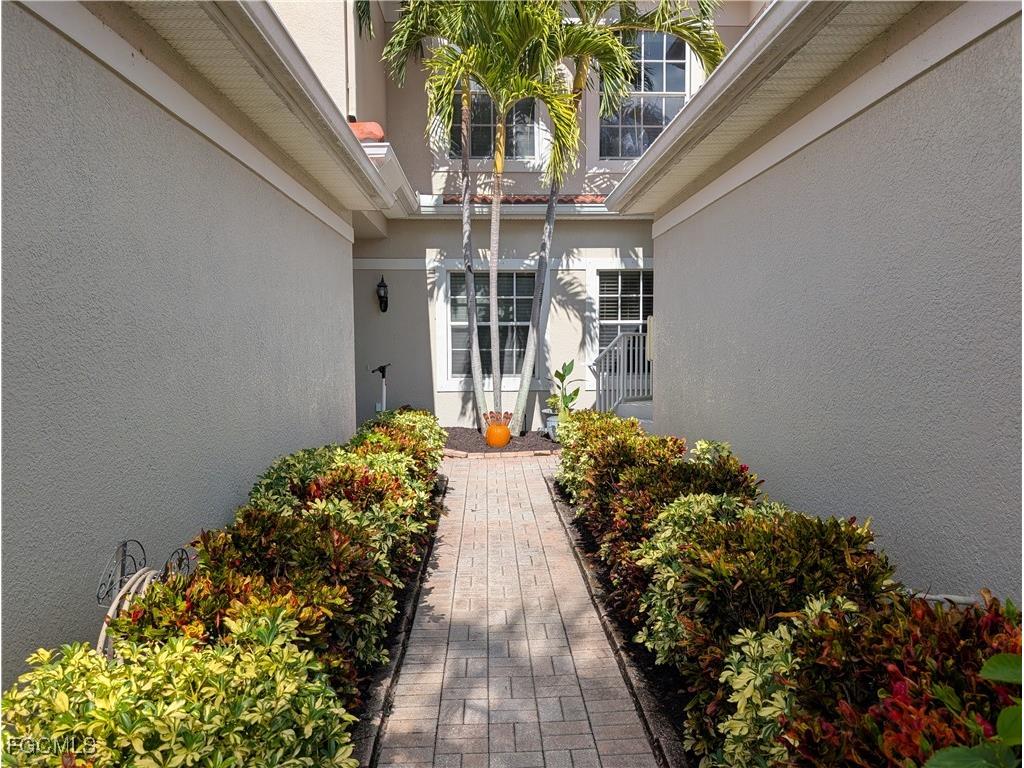 9208 Calle Arragon Avenue #202 Fort Myers FL 33908 2025021325 image4