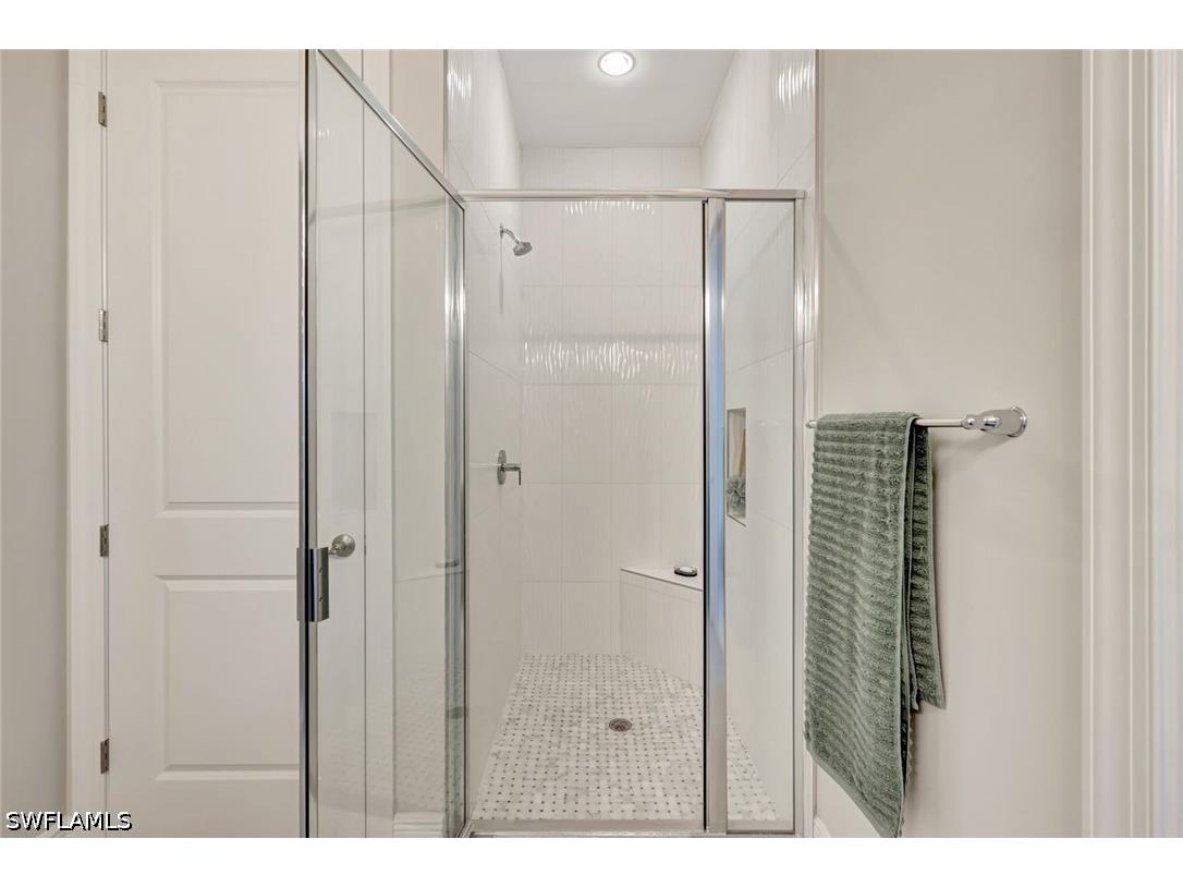 9209 Cayman Drive N Naples FL 34114 226015940 image27
