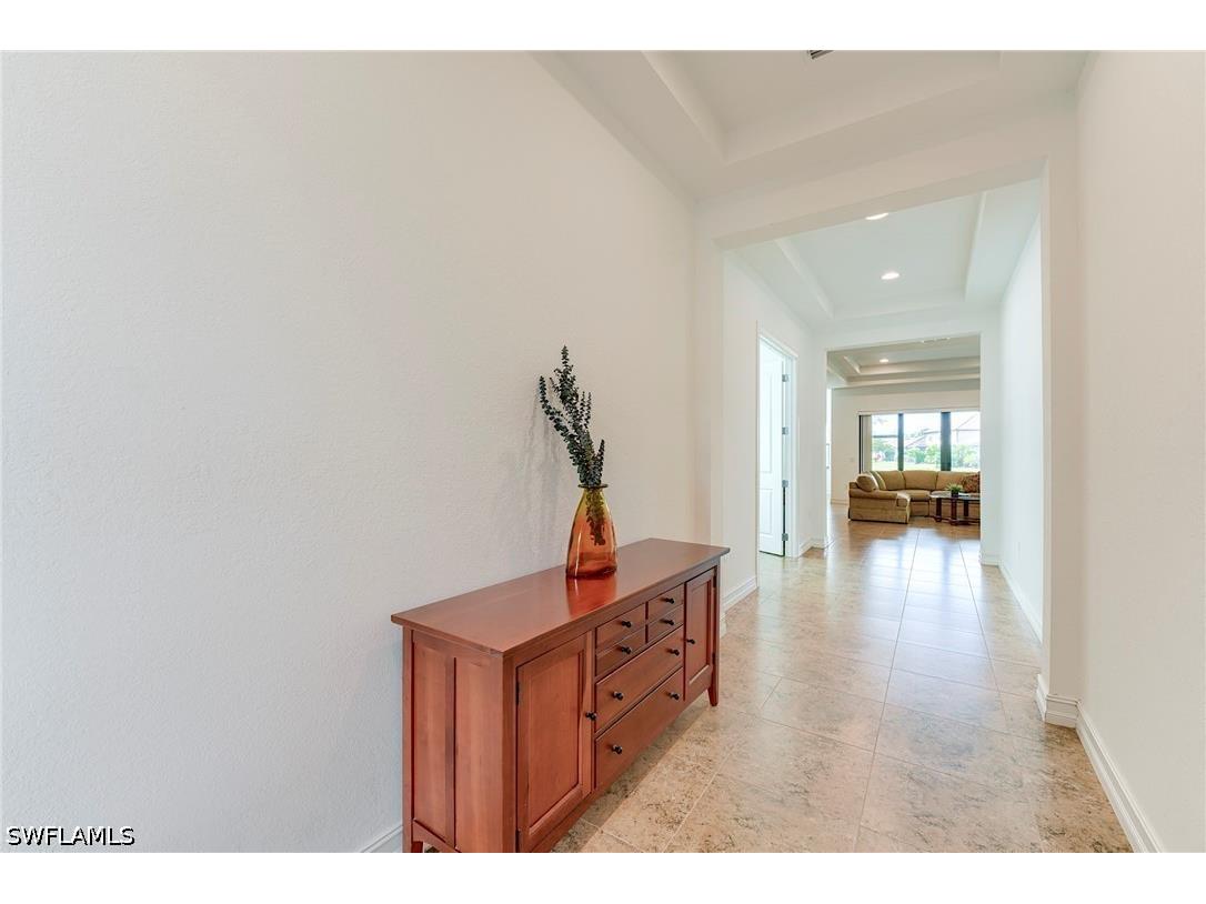 9209 Woodhurst Drive Naples FL 34120 226015560 image2