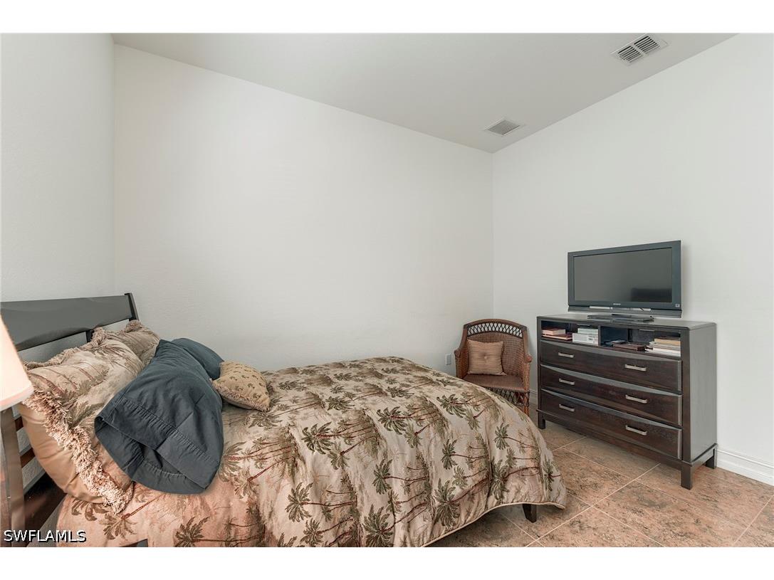 9209 Woodhurst Drive Naples FL 34120 226015560 image20