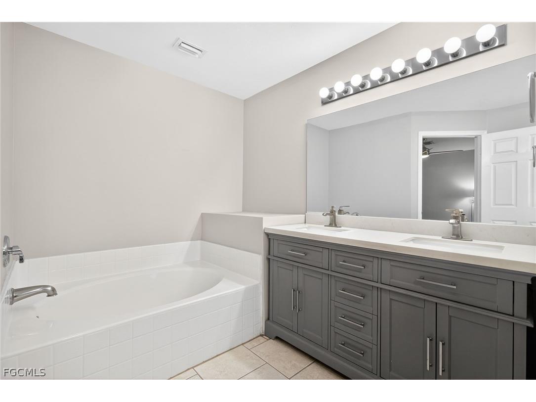 921 47th Avenue NE Naples FL 34120 2026008128 image20