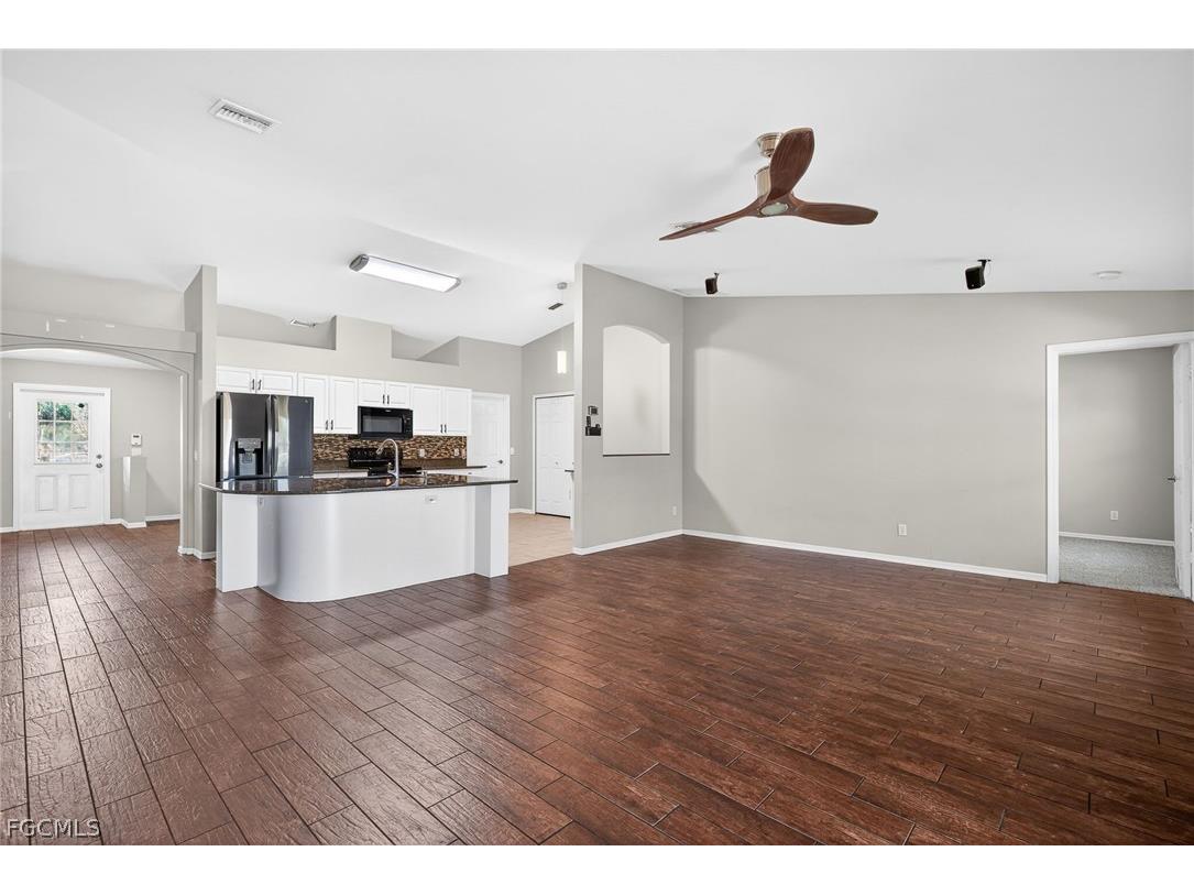 921 47th Avenue NE Naples FL 34120 2026008128 image6