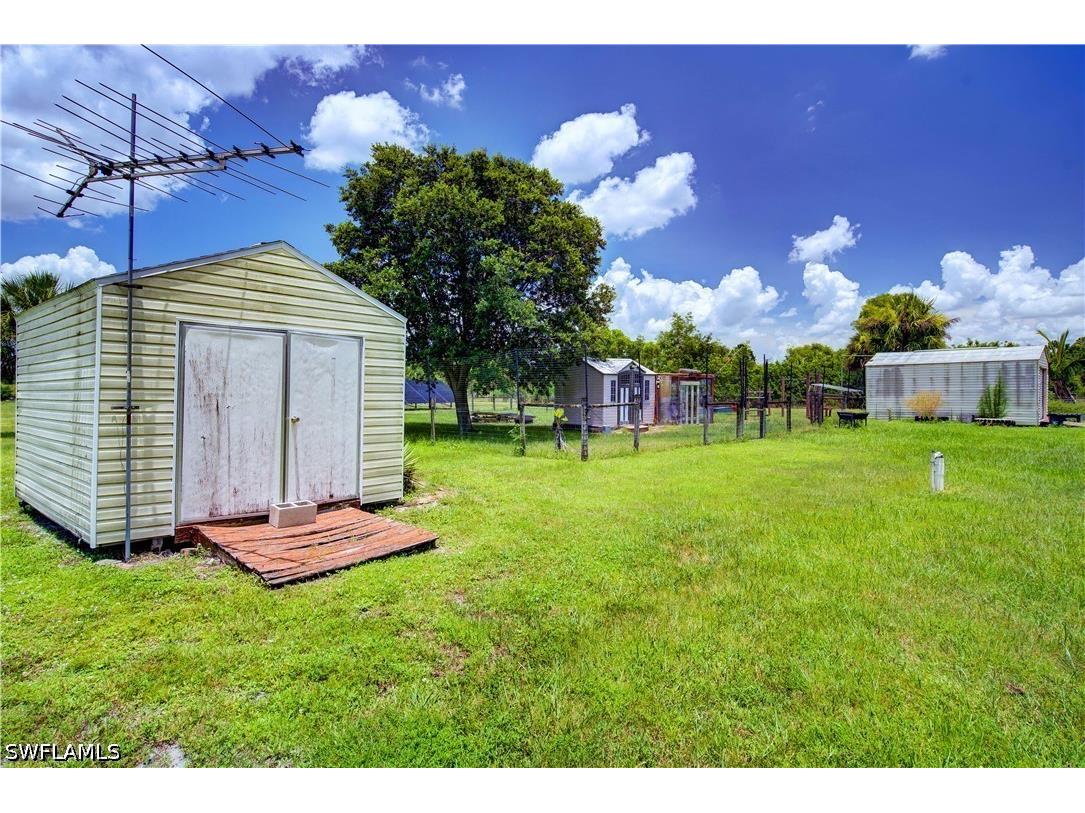 921 47th Avenue NE Naples FL 34120 226025435 image33