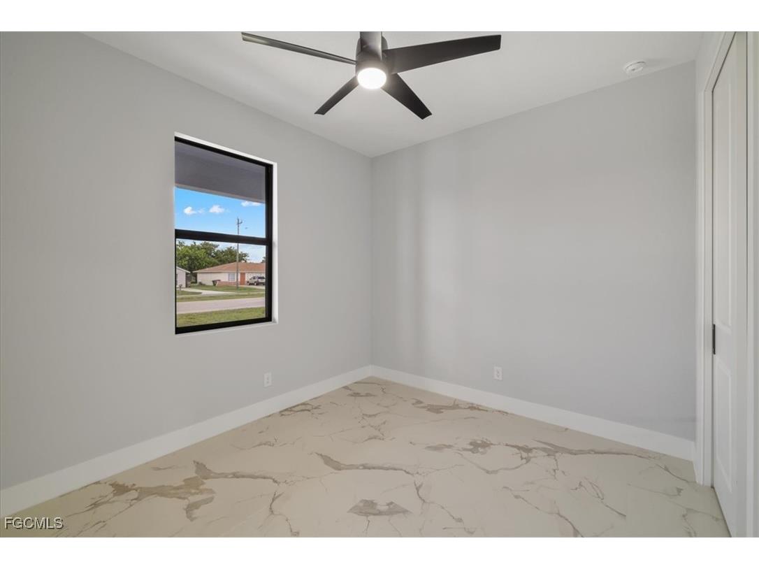 921/923 Andalusia Boulevard Cape Coral FL 33909 2025014849 image15