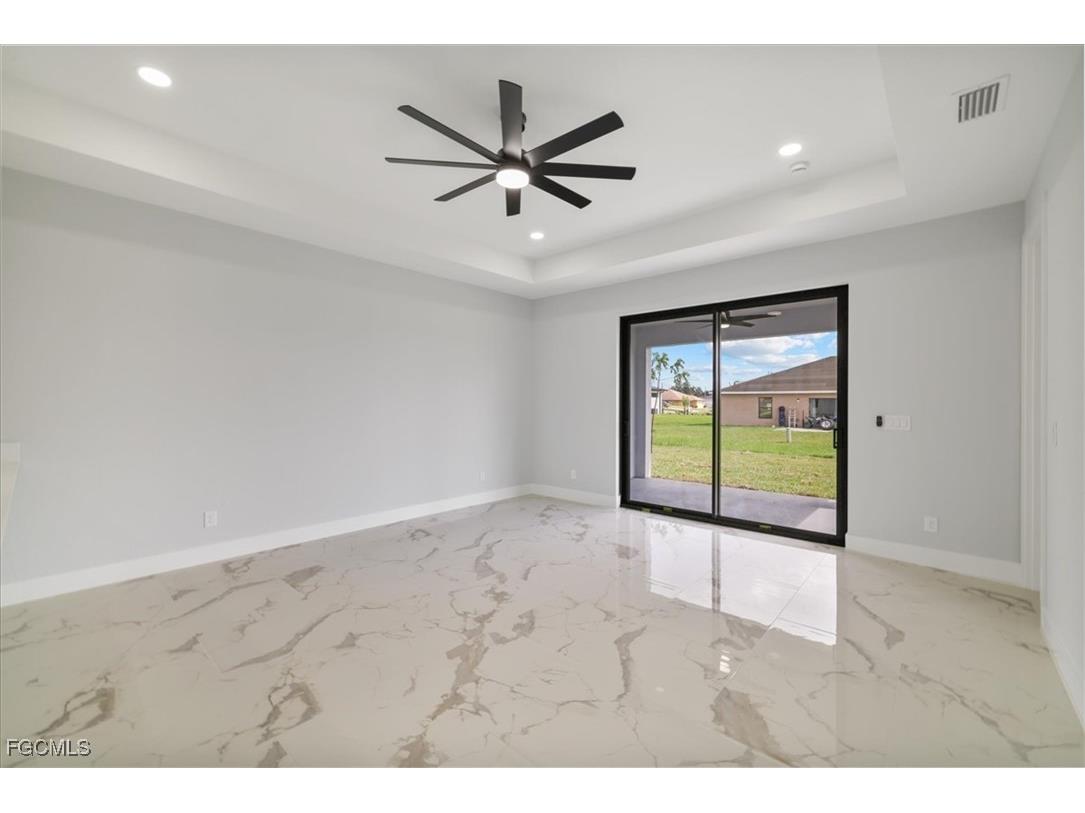 921/923 Andalusia Boulevard Cape Coral FL 33909 2025014849 image18