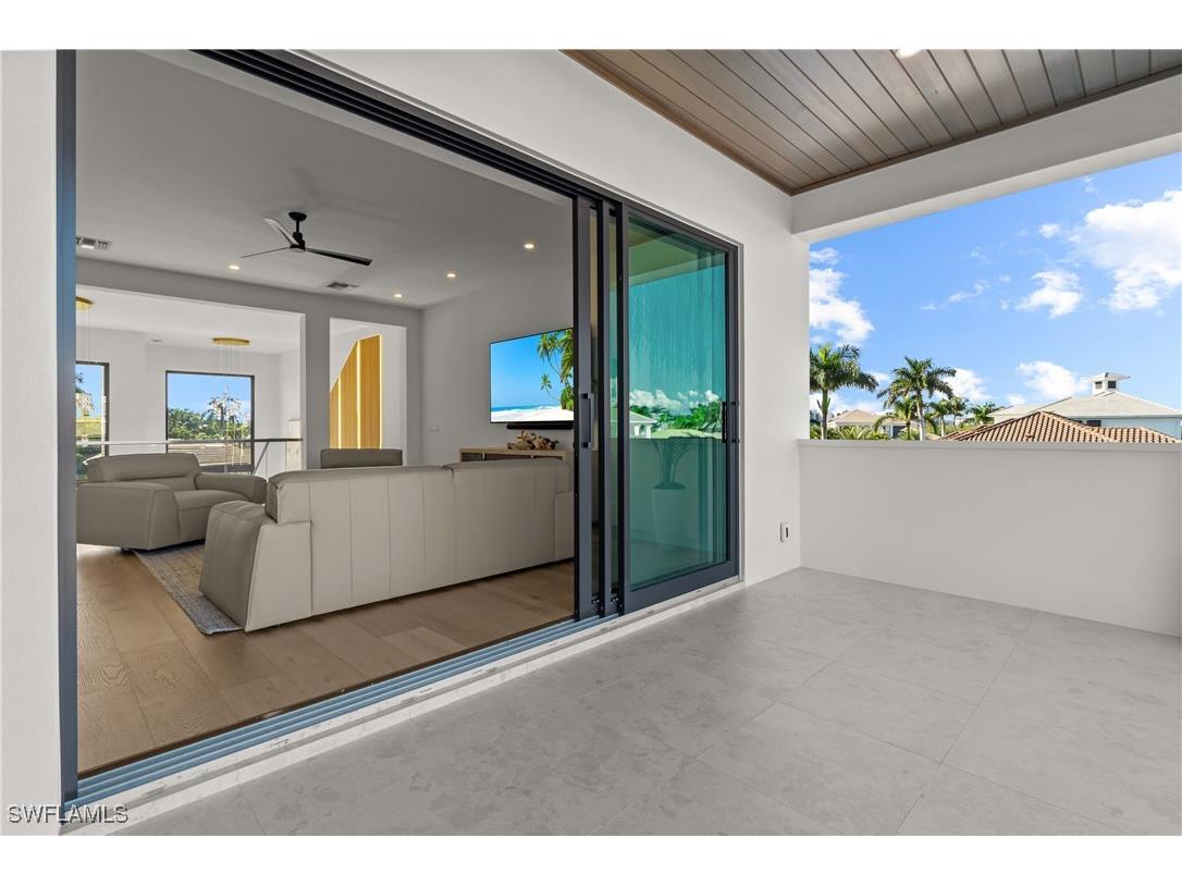 921 Giralda Court Marco Island FL 34145 225071855 image16