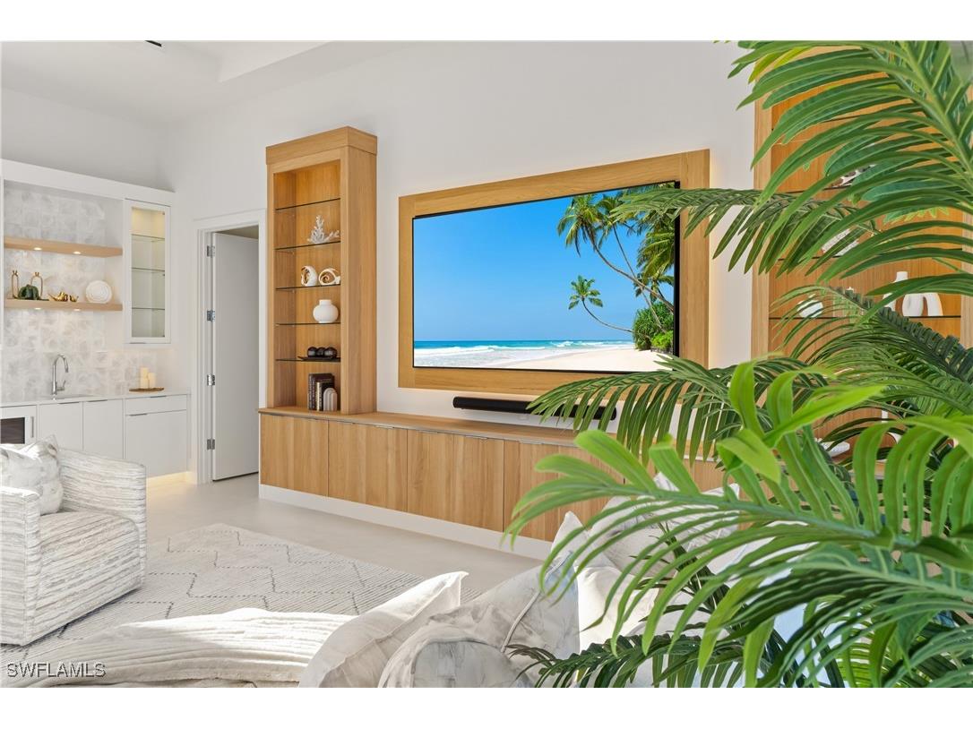 921 Giralda Court Marco Island FL 34145 225071855 image5