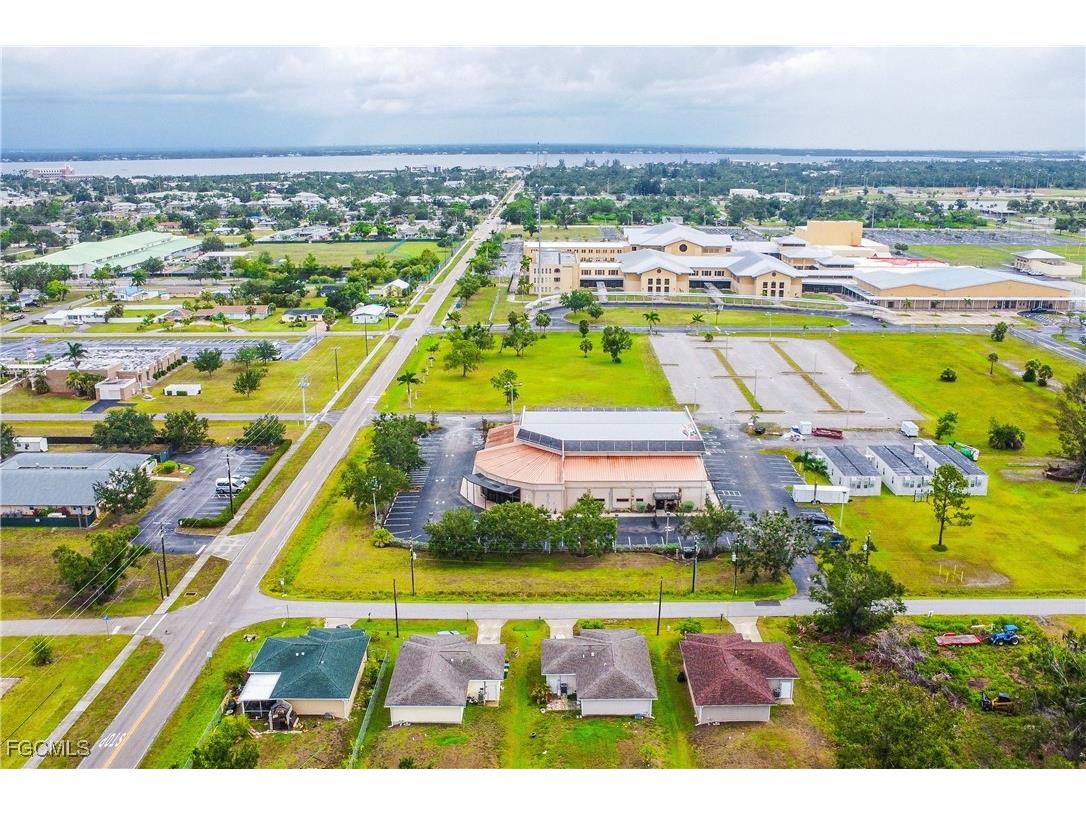 921 Henry Street Punta Gorda FL 33950 2025007078 image22