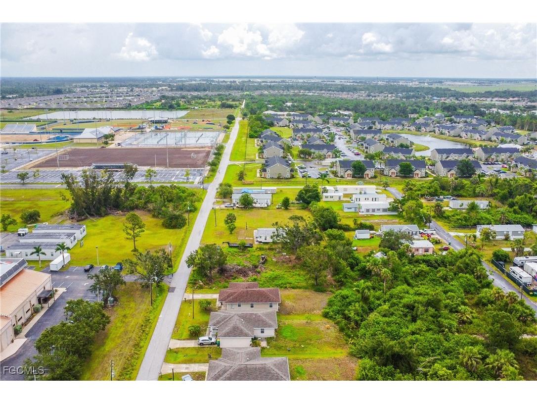 921 Henry Street Punta Gorda FL 33950 2025007078 image23