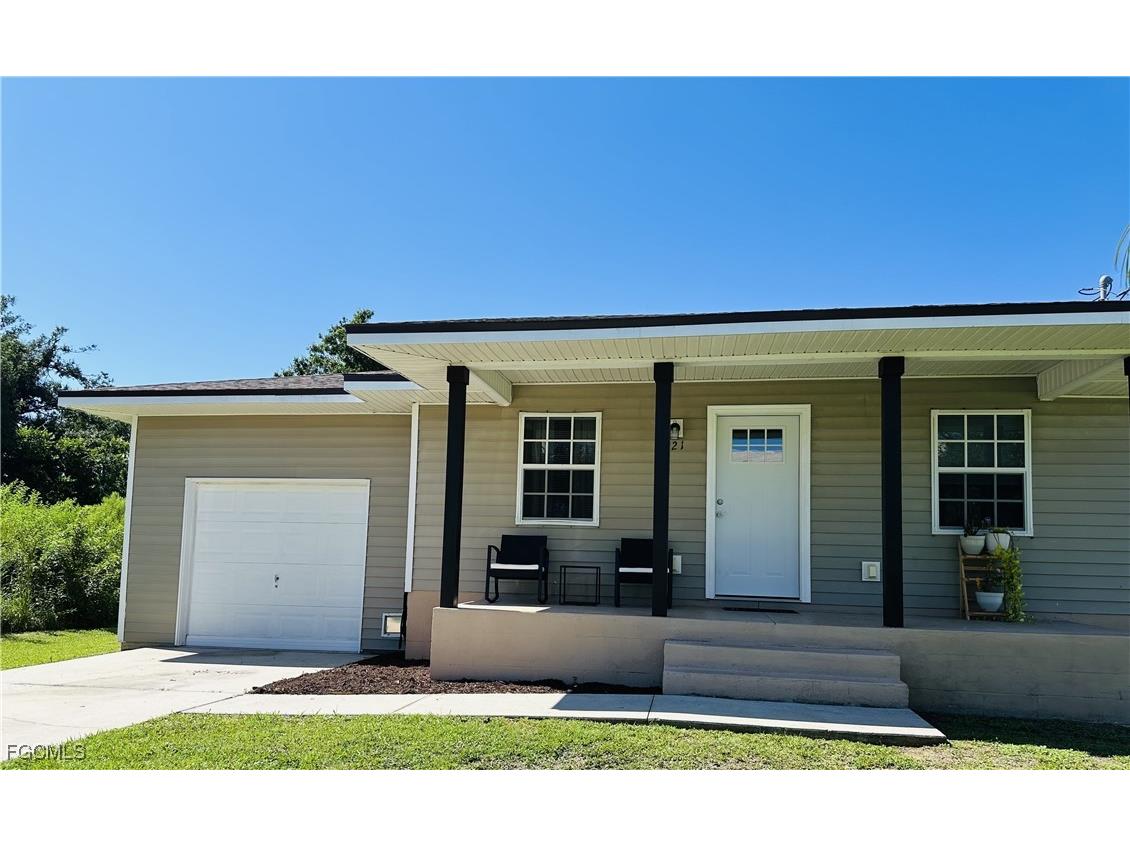 921 Henry Street Punta Gorda FL 33950 2025007078 image3