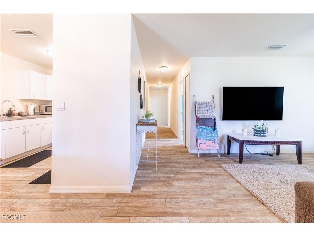 921 Henry Street Punta Gorda FL 33950 2025007078 image34