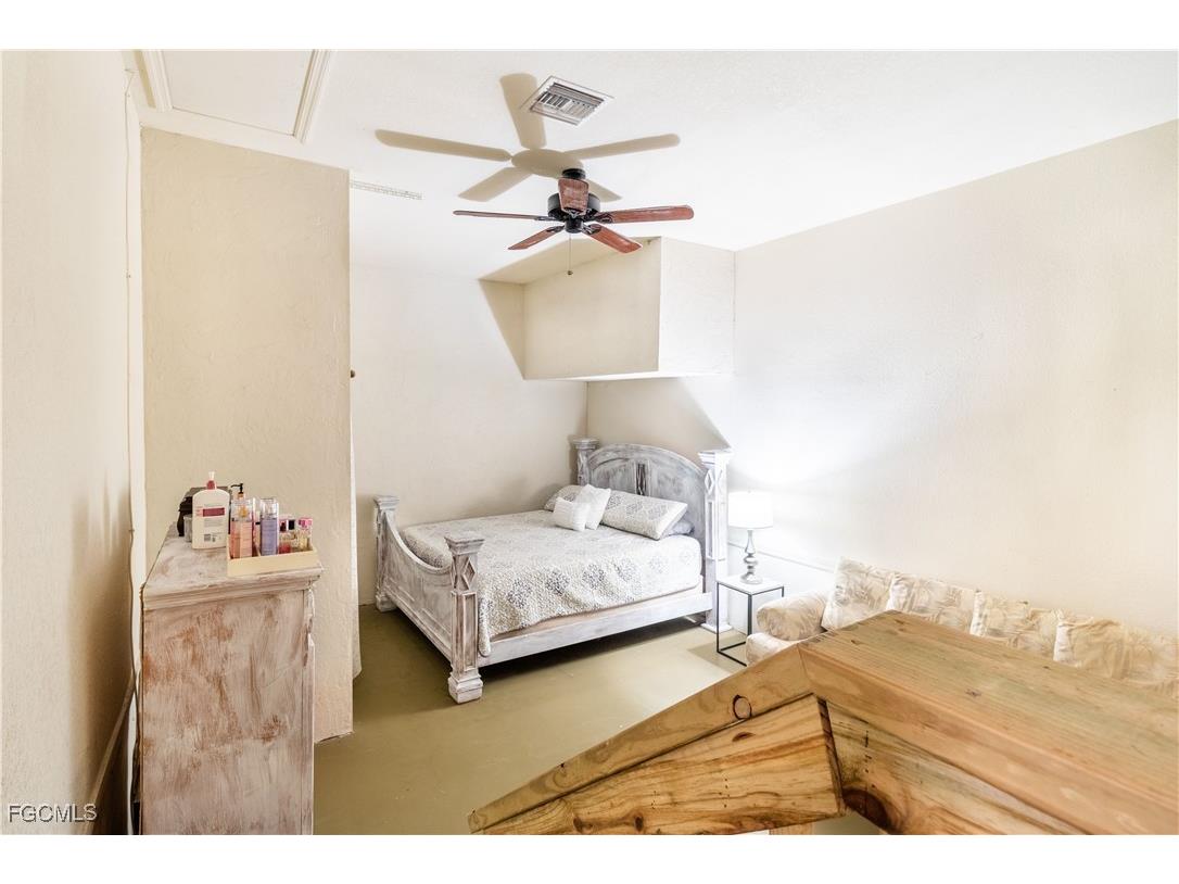 921 Henry Street Punta Gorda FL 33950 2025007078 image36