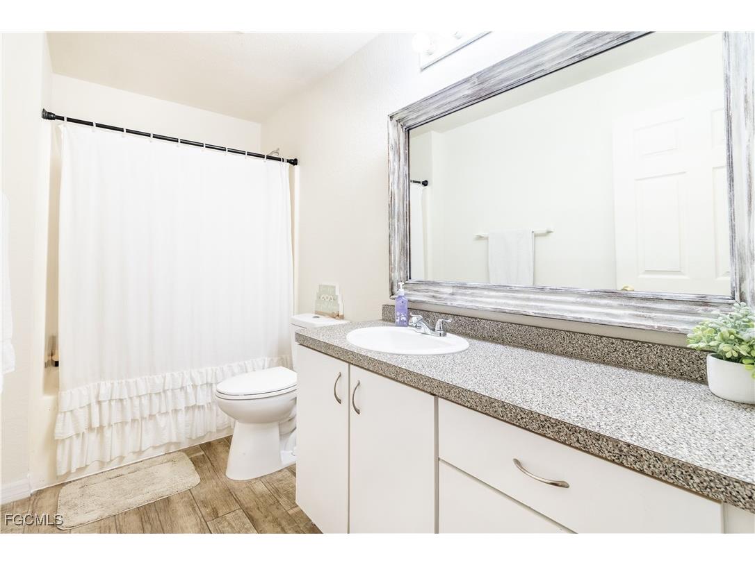 921 Henry Street Punta Gorda FL 33950 2025007078 image40