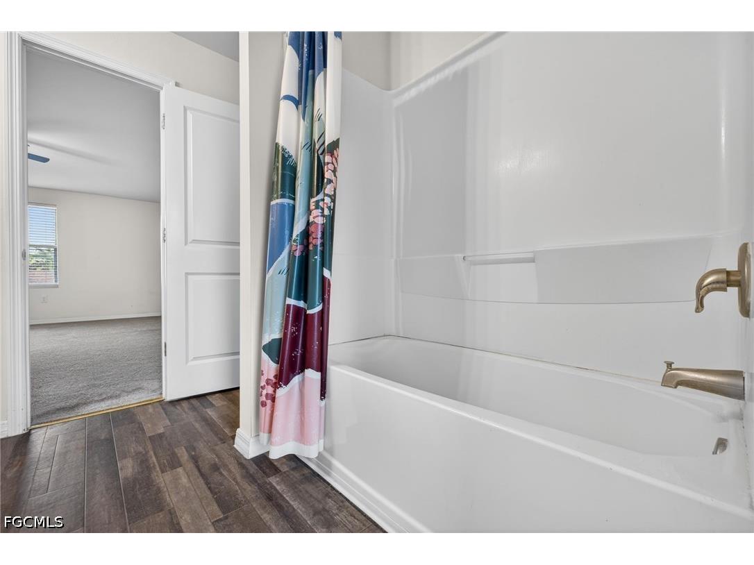 921 Jacaranda Parkway E Cape Coral FL 33909 2026015178 image14
