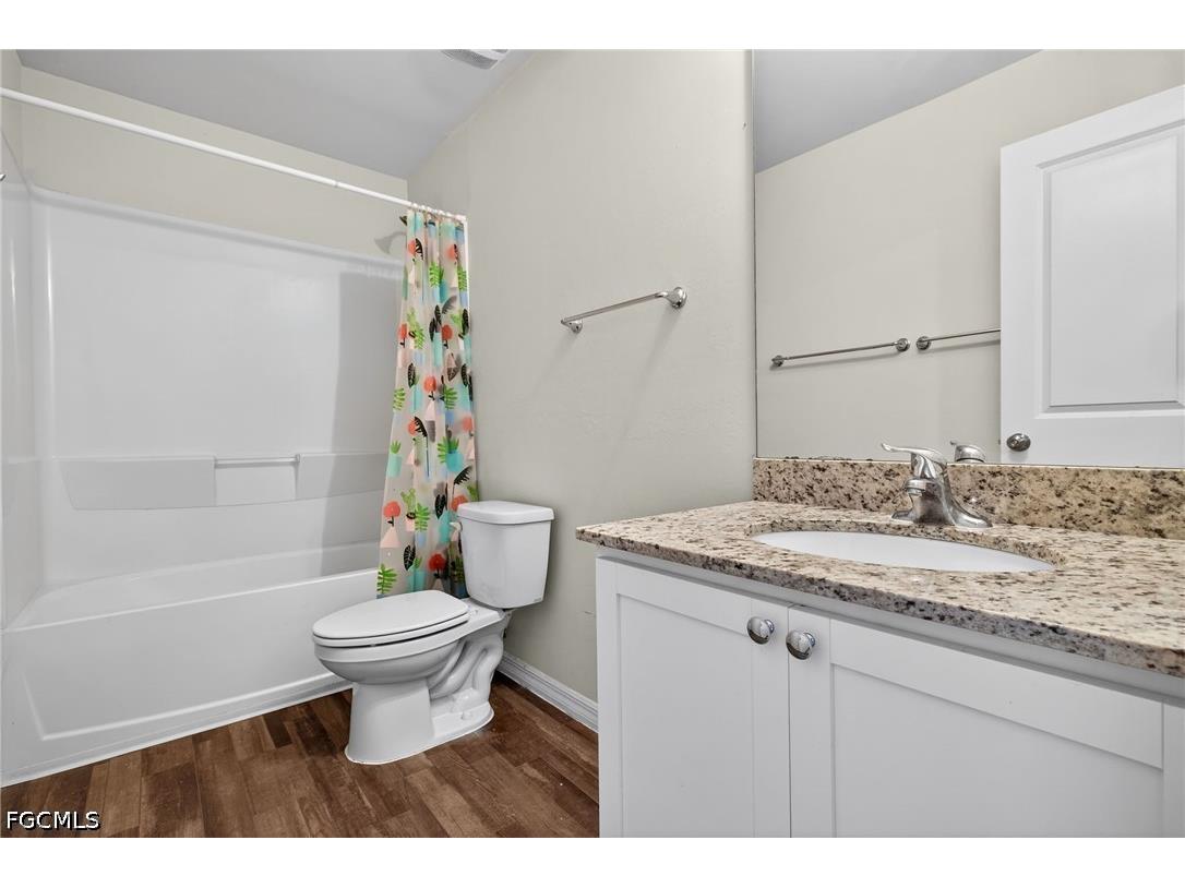 921 Jacaranda Parkway E Cape Coral FL 33909 2026015178 image16