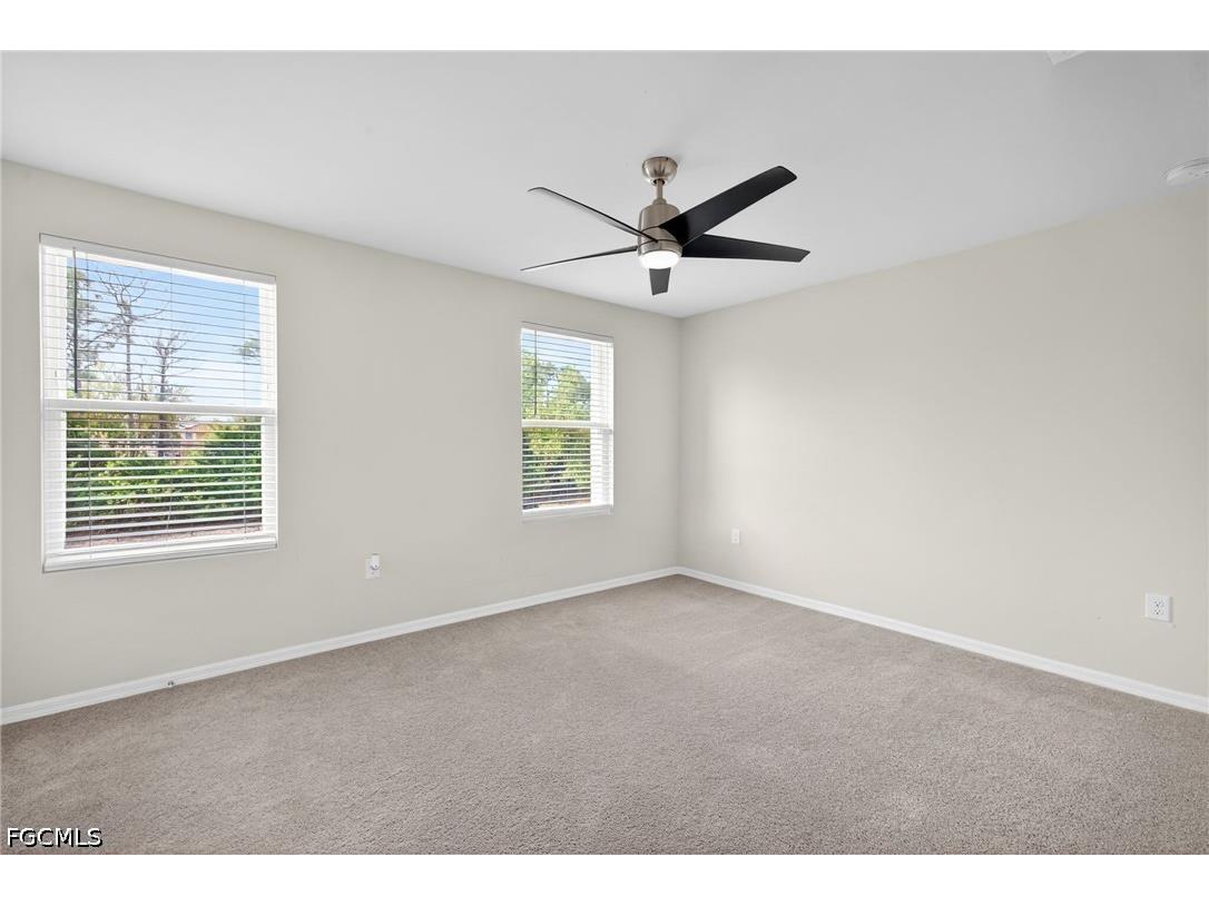921 Jacaranda Parkway E Cape Coral FL 33909 2026015178 image18