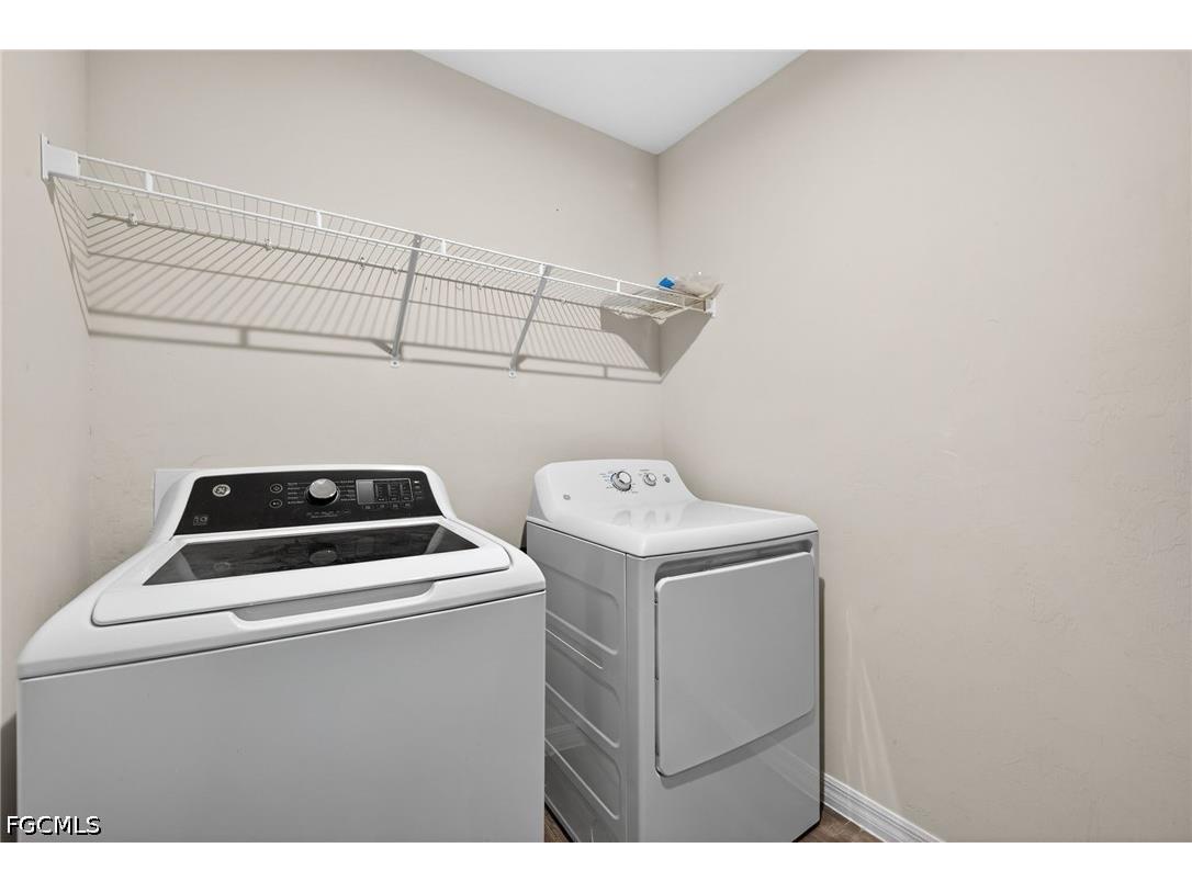 921 Jacaranda Parkway E Cape Coral FL 33909 2026015178 image19