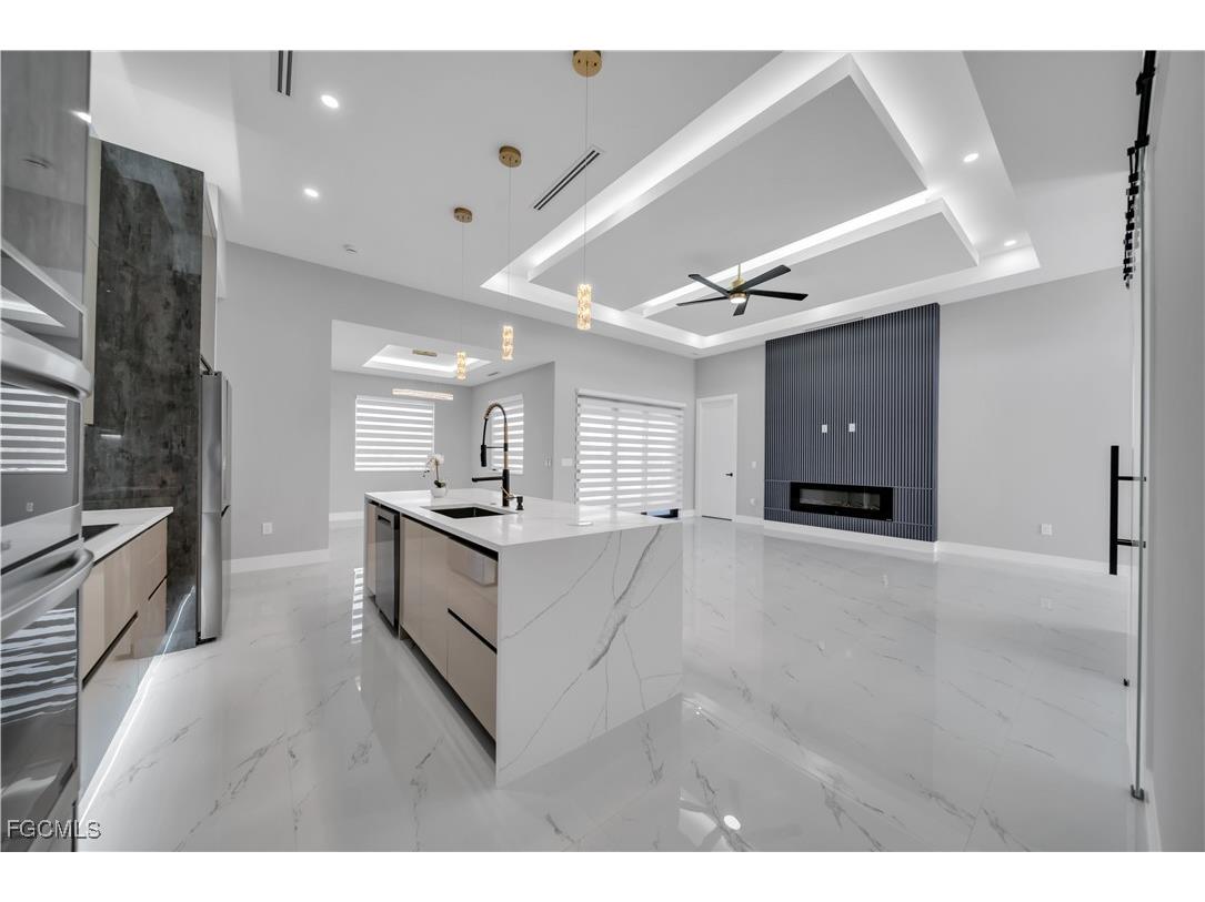 921 NW 8th Terrace Cape Coral FL 33993 2025023488 image12