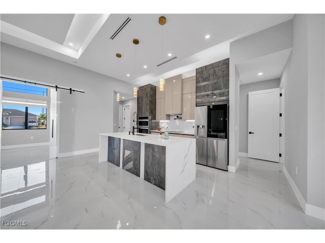 921 NW 8th Terrace Cape Coral FL 33993 2025023488 image16