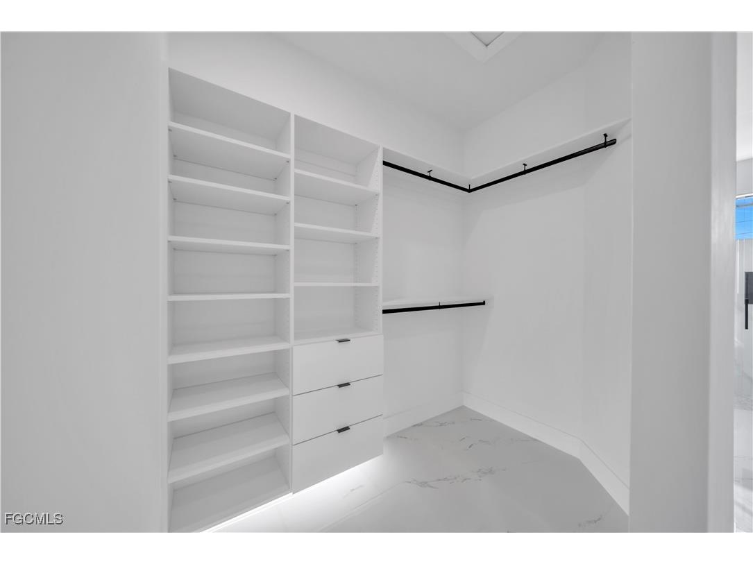 921 NW 8th Terrace Cape Coral FL 33993 2025023488 image36