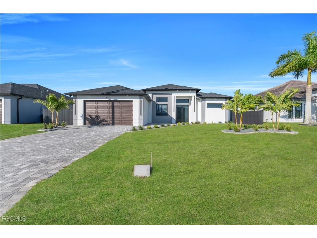 921 NW 8th Terrace Cape Coral FL 33993 2025023488 image5