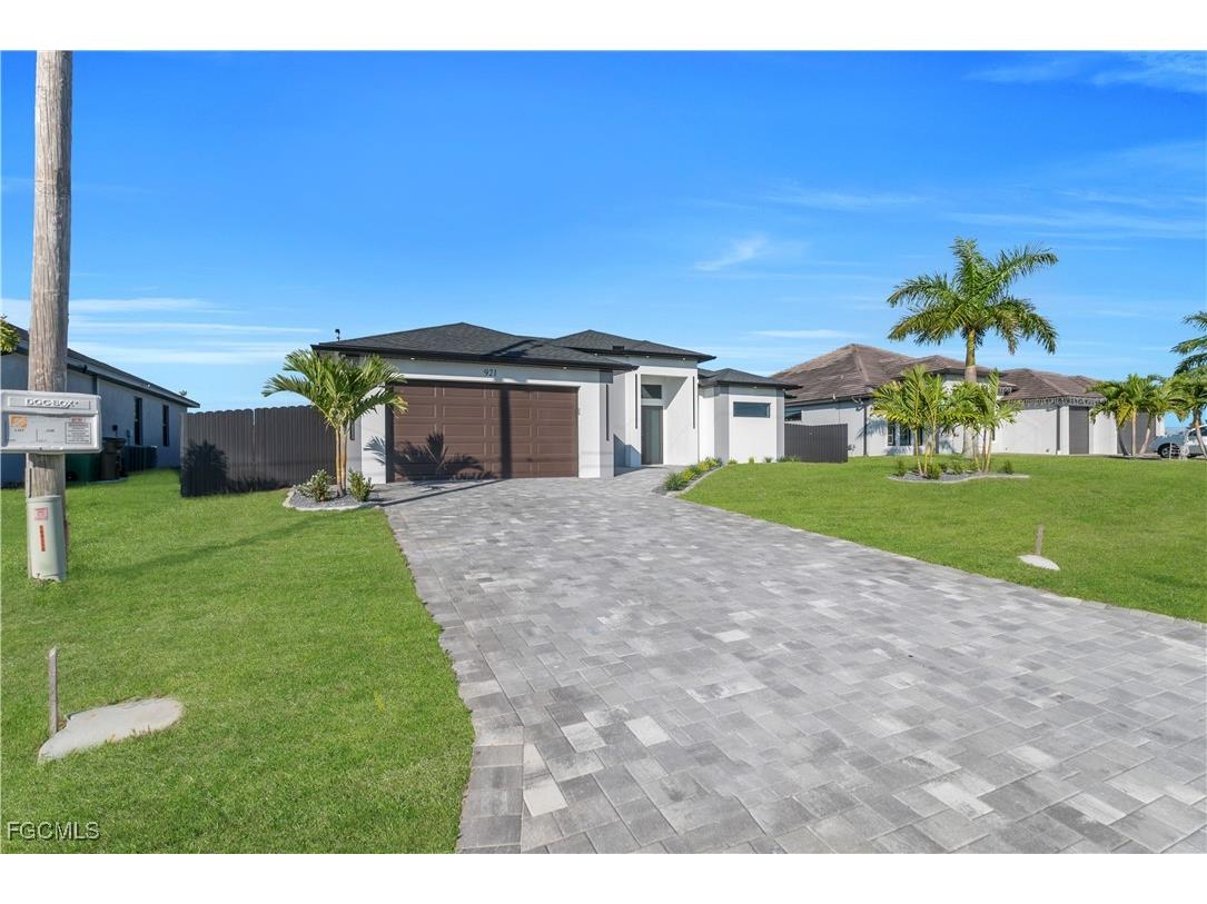 921 NW 8th Terrace Cape Coral FL 33993 2025023488 image6