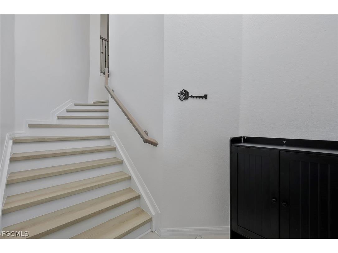 9210 Belleza Way #204 Fort Myers FL 33908 2026010772 image3