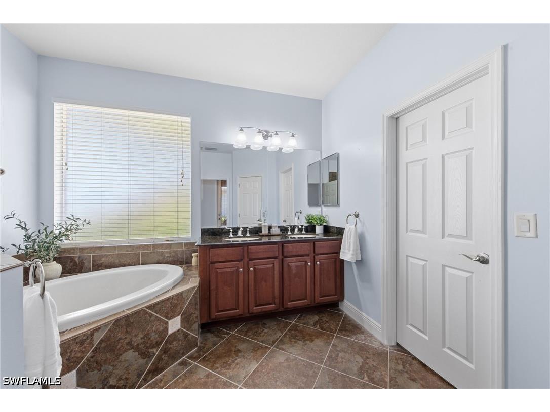 9213 Astonia Way Estero FL 33967 226011629 image30