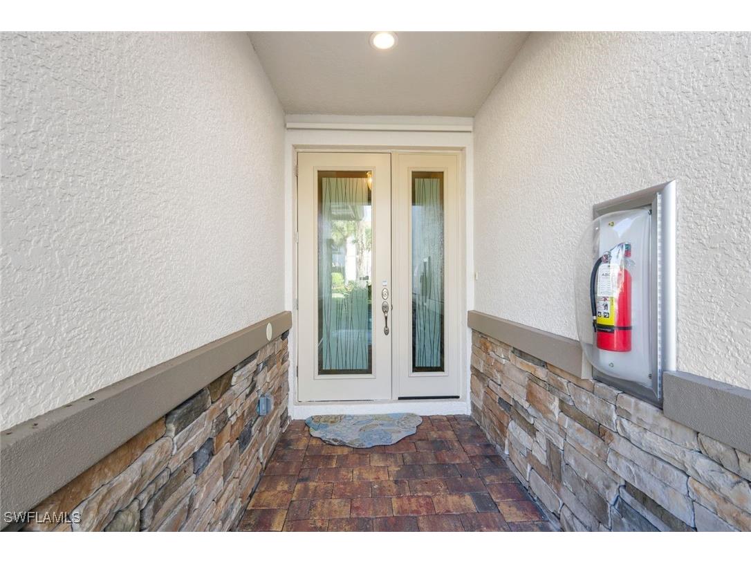 9213 Quartz Lane #101 Naples FL 34120 225077817 image4