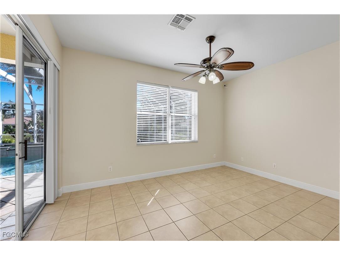 9214 Palm Island Circle North Fort Myers FL 33903 2025025547 image12