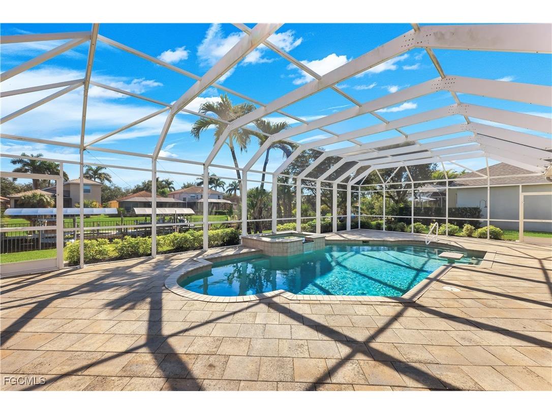 9214 Palm Island Circle North Fort Myers FL 33903 2025025547 image17