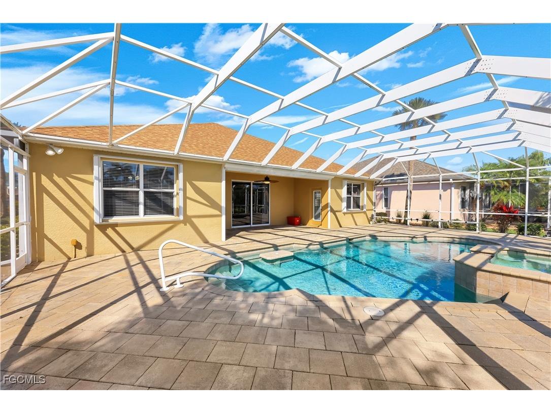 9214 Palm Island Circle North Fort Myers FL 33903 2025025547 image20
