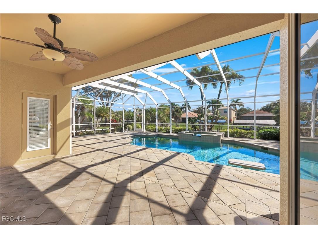 9214 Palm Island Circle North Fort Myers FL 33903 2025025547 image8