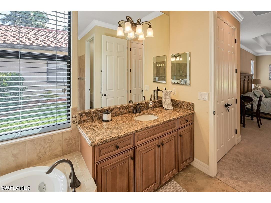 9215 Veneto Lane Naples FL 34113 226023505 image10
