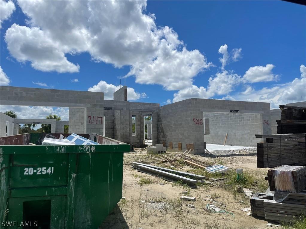 9216 Cayman Drive Naples FL 34114 222070842 image1