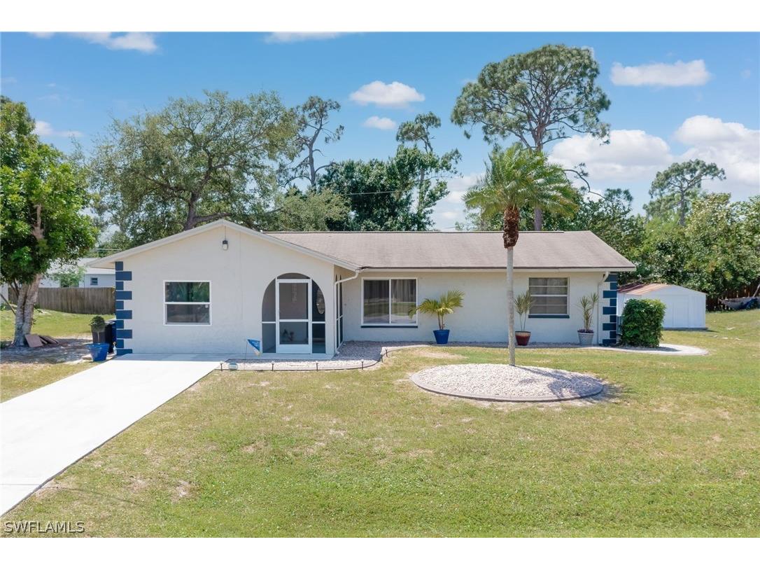 9216 Pineapple Road Fort Myers FL 33967 224034944 image1